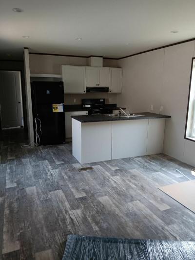 Mobile Home at 25151 Dequindre #55 Madison Heights, MI 48071