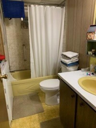 Photo 5 of 8 of home located at 4447 Essex Street SE Salem, OR 97317