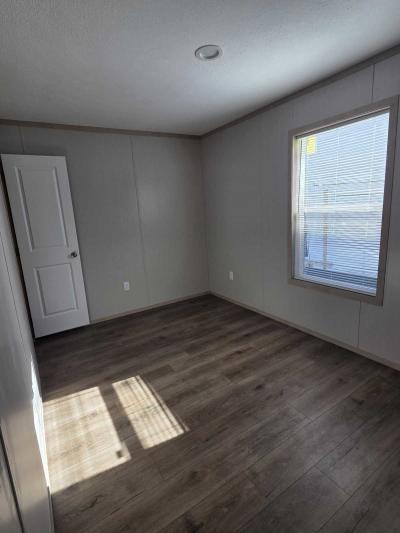 Photo 3 of 17 of home located at 236 Charlestown Road Martinsburg, WV 25405
