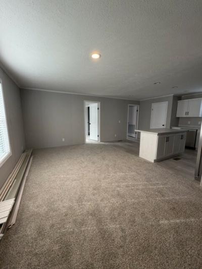 Photo 4 of 11 of home located at 7509 Jean Pierre #116 Sterling Heights, MI 48314