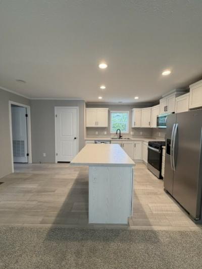 Photo 5 of 11 of home located at 7509 Jean Pierre #116 Sterling Heights, MI 48314