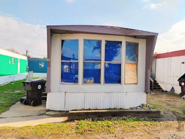 1984  Mobile Home For Sale