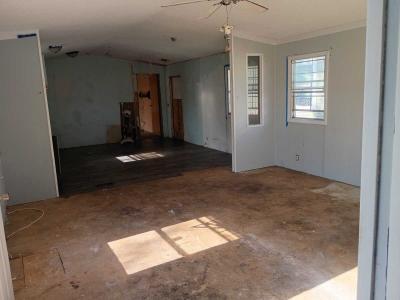 Photo 4 of 14 of home located at 8900 NE 106th Terr. #51 Kansas City, MO 64157