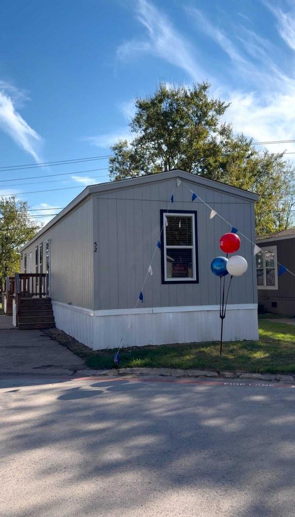 Photo 1 of 2 of home located at 11093 Alta Vista Rd., #52 Fort Worth, TX 76244