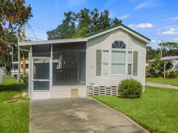 1997 Park Model Mobile Home For Sale