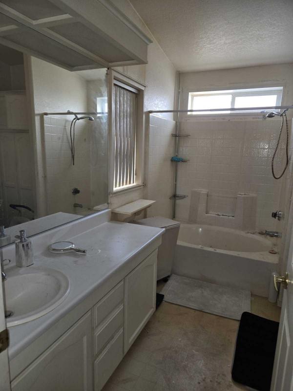 1996 Hallmark CHARLESTON IV Mobile Home