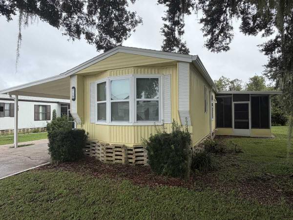 1986 Homes of Merit Mobile Home For Sale