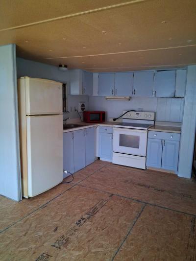 Photo 4 of 10 of home located at 37848 Boston Ave #87 Zephyrhills, FL 33542