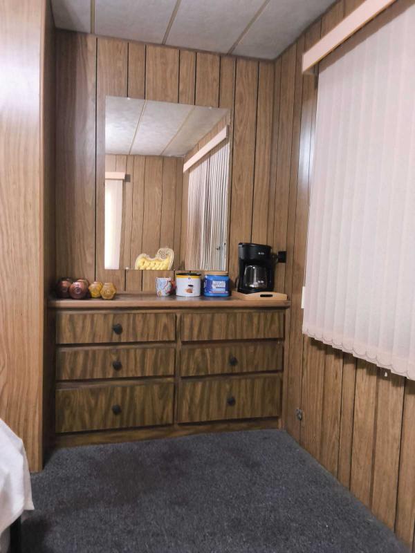 1976 Schult Homes Mobile Home For Sale