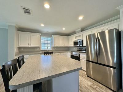 Photo 4 of 21 of home located at 12116 SW County Rd. #258 Lake Suzy, FL 34269