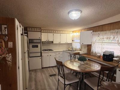 Photo 3 of 13 of home located at 3660 Boulder Hwy Las Vegas, NV 89121
