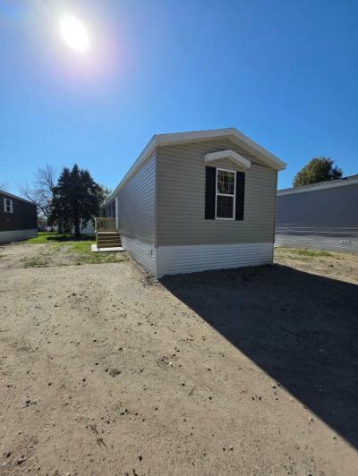 Photo 1 of 11 of home located at 3513 4th Ave SW Austin, MN 55912