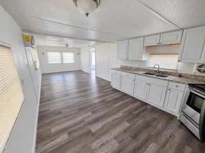 Photo 2 of 8 of home located at 98 Washington Dr Palmetto, FL 34221