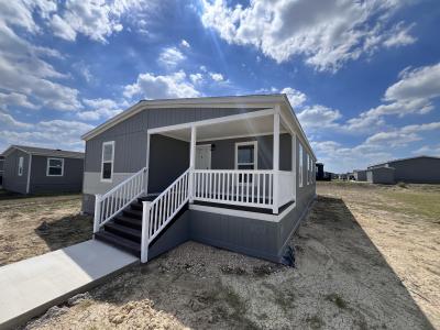 Photo 1 of 10 of home located at 490 Cactus Wren Drive Kyle, TX 78640