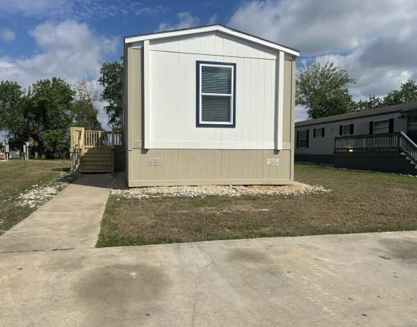 2027 Champion CHPR1676H32P01 Mobile Home