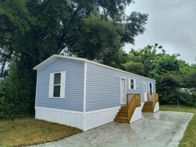 Photo 2 of 22 of home located at 4 Harp Drive Mount Dora, FL 32757
