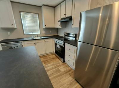 Photo 3 of 26 of home located at 118 Ixora Avenue Mount Dora, FL 32757