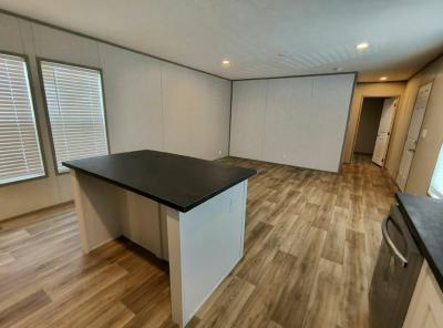 Photo 4 of 26 of home located at 118 Ixora Avenue Mount Dora, FL 32757
