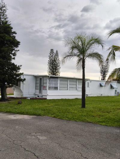 Photo 3 of 34 of home located at 10 Desoto Lane Port St Lucie, FL 34952