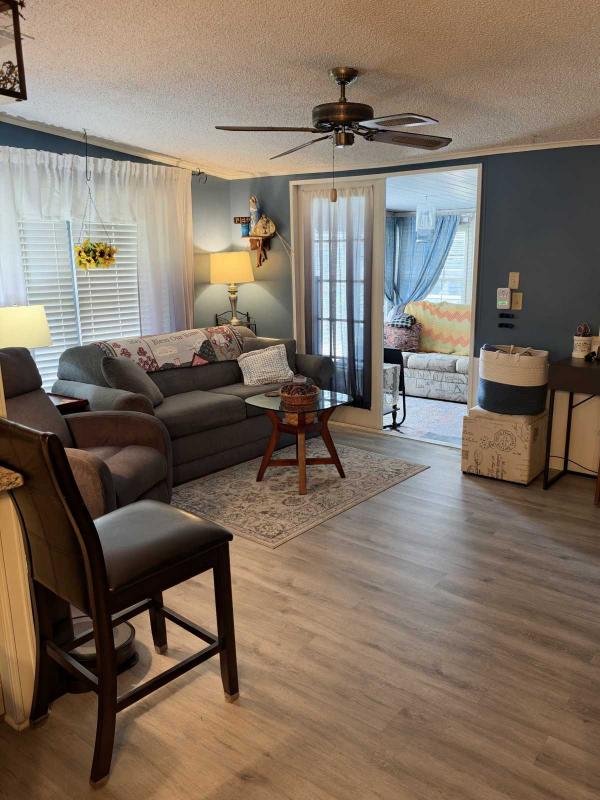 Mobile Home For Sale