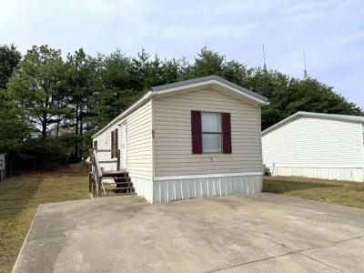 Mobile Home at 51 Boardwalk Circle, Ky 40741 London, KY 40741