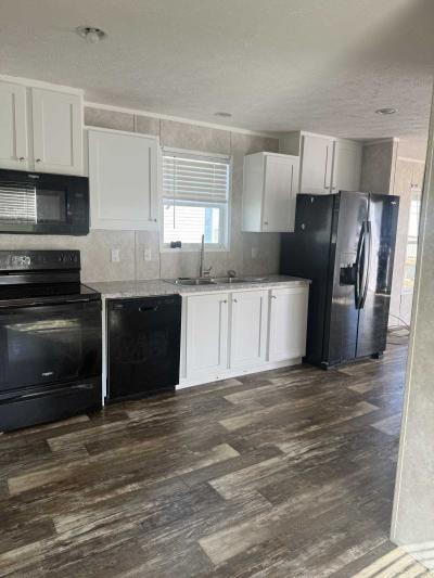 Photo 3 of 8 of home located at 118 Park Estate Ave Pontiac, IL 61764