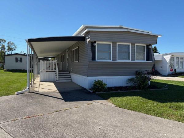 Photo 1 of 1 of home located at 30630 Drouillard Rd Walbridge, OH 43465