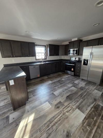 Photo 2 of 11 of home located at 3515 4th Ave SW Austin, MN 55912