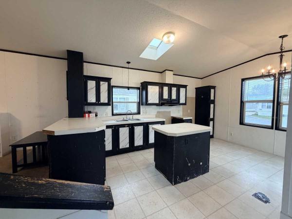 2005 Clayton Manufactured Home