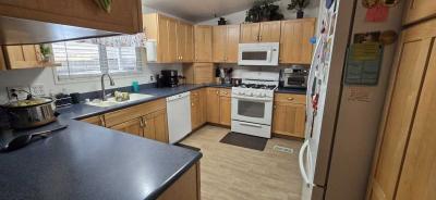 Photo 5 of 11 of home located at 4204 King Arthur Ct Bakersfield, CA 93301