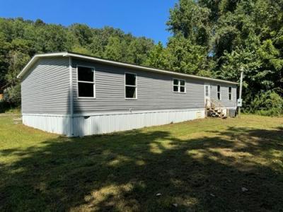 Photo 2 of 13 of home located at 301 Jim Black Hollow Rd Barbourville, KY 40906