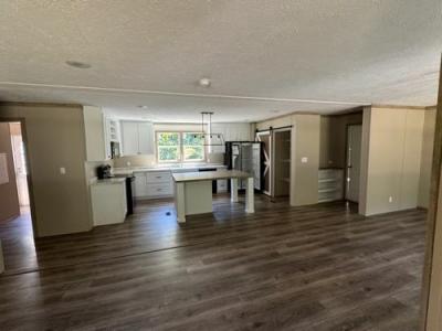 Photo 4 of 13 of home located at 301 Jim Black Hollow Rd Barbourville, KY 40906
