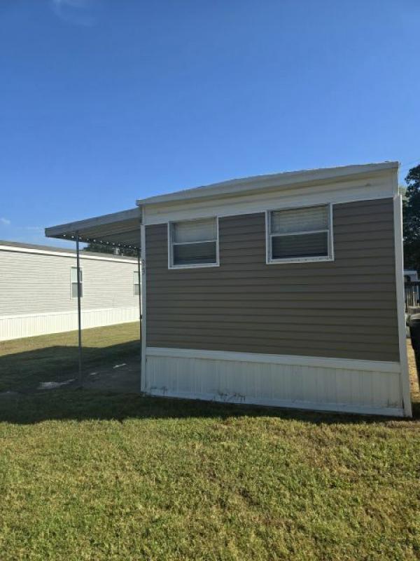 1971 LAKEHURST Mobile Home For Sale