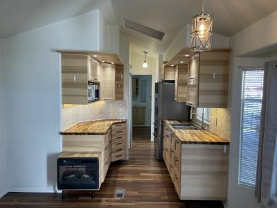 Photo 5 of 20 of home located at 8701 S Kolb Rd Lot 11-231 Tucson, AZ 85756