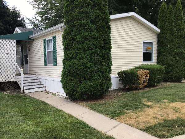 1995 Lakepointe Mobile Home