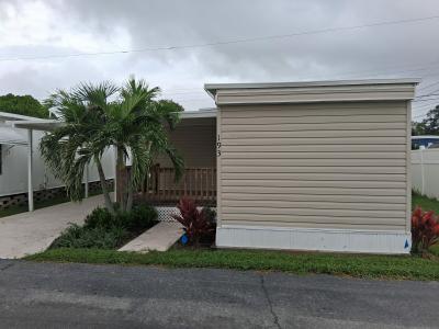 Photo 1 of 7 of home located at 7403 46th Ave. N. Lot 193 Saint Petersburg, FL 33709