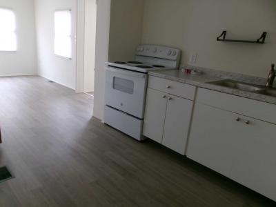 Photo 4 of 8 of home located at 2701 34th St N Lot #109 Saint Petersburg, FL 33713