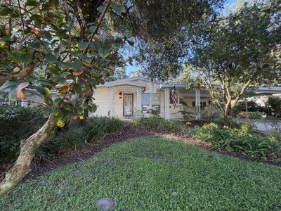 Photo 2 of 20 of home located at 516 Nutmeg Circle Deland, FL 32724