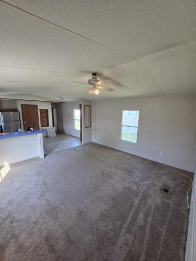 Photo 4 of 13 of home located at 2015 Dona Jane Drive O Fallon, MO 63366