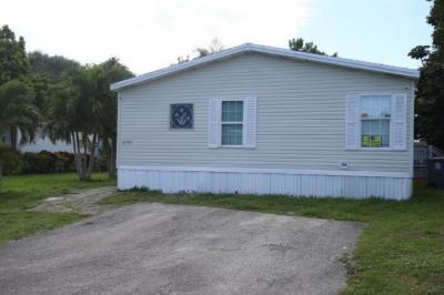 Photo 2 of 14 of home located at 2507 NW 21st Terrace Lot 81 Boynton Beach, FL 33436