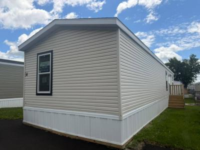 Photo 3 of 3 of home located at 400 Lindale Dr #34 Marion, Ia 52302 Marion, IA 52302