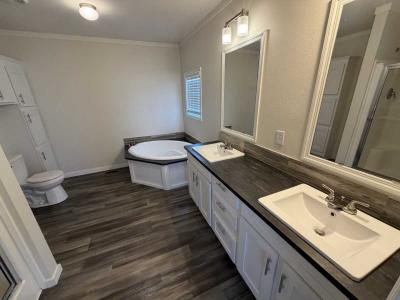 Photo 4 of 6 of home located at 5511 Silver Fox Drive Del Valle, TX 78617