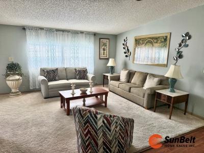 Photo 4 of 35 of home located at 509 Old Colony Road Leesburg, FL 34748