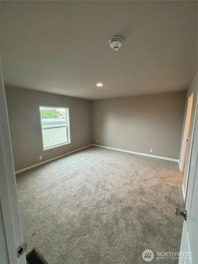 Photo 4 of 8 of home located at 1223 Jones Dr. Walla Walla, WA 99362