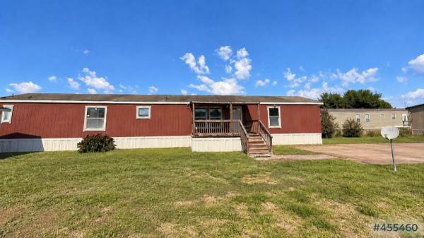Photo 1 of 1 of home located at Briarwood Estates Mhc 2300 Ward Bend Rd #293B Sealy, TX 77474