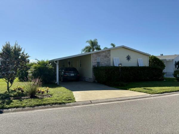 Photo 1 of 2 of home located at 2350 Lakes Of Melbourne Drive Melbourne, FL 32904