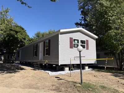 Mobile Home at 519 Apple Ct Oakland Township, MI 48363