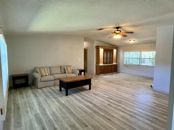 1986 Mobile Home
