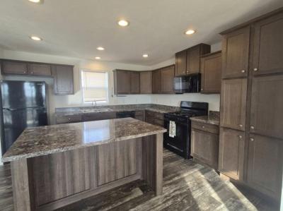 Photo 3 of 6 of home located at 7157 Gillingham Way Fort Wayne, IN 46818