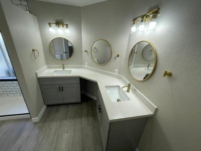 Photo 3 of 20 of home located at 2401 W Southern Ave Lot 129 Tempe, AZ 85282